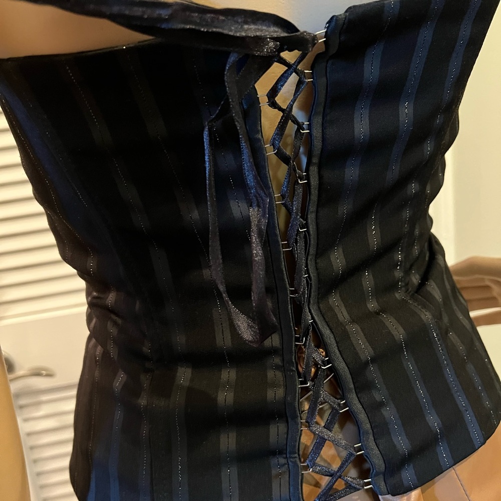 Black satin corset (fits to size S/M/L) in great condition